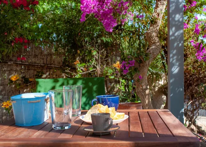 Orkeli Casa * Πλάκα