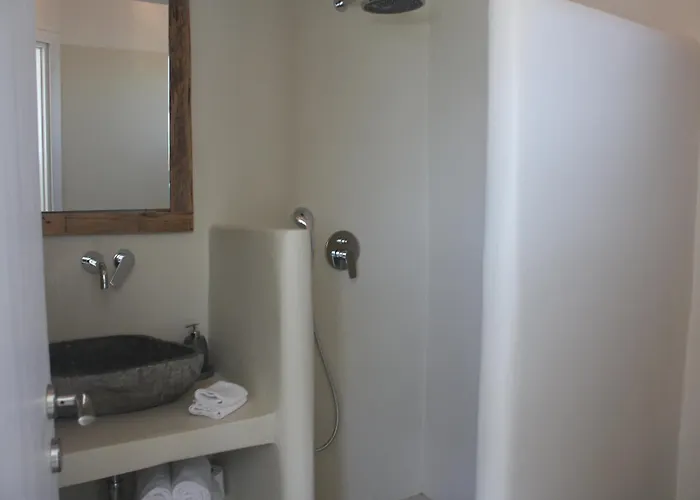 Orkeli Casa * Πλάκα